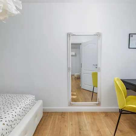 Apartment Couple Getaway - Boutique Valbandon